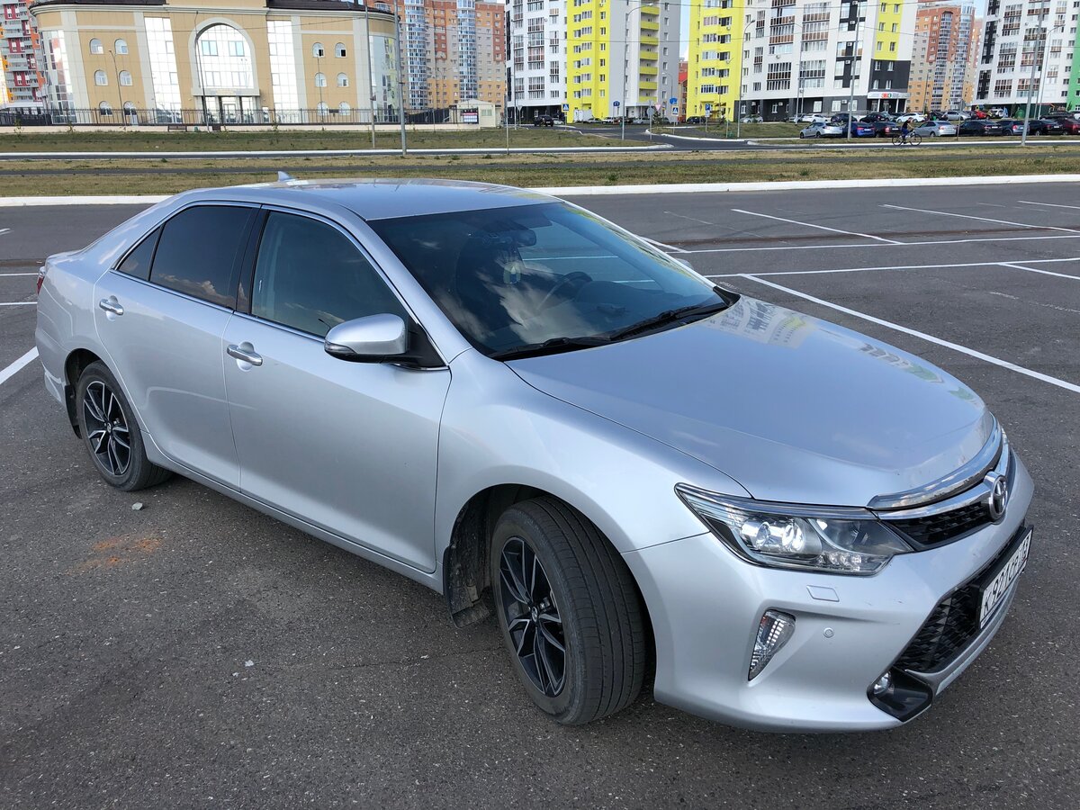 Купить б/у Toyota Camry VII (XV50) Рестайлинг 2 2.5 AT (181 л.с ...