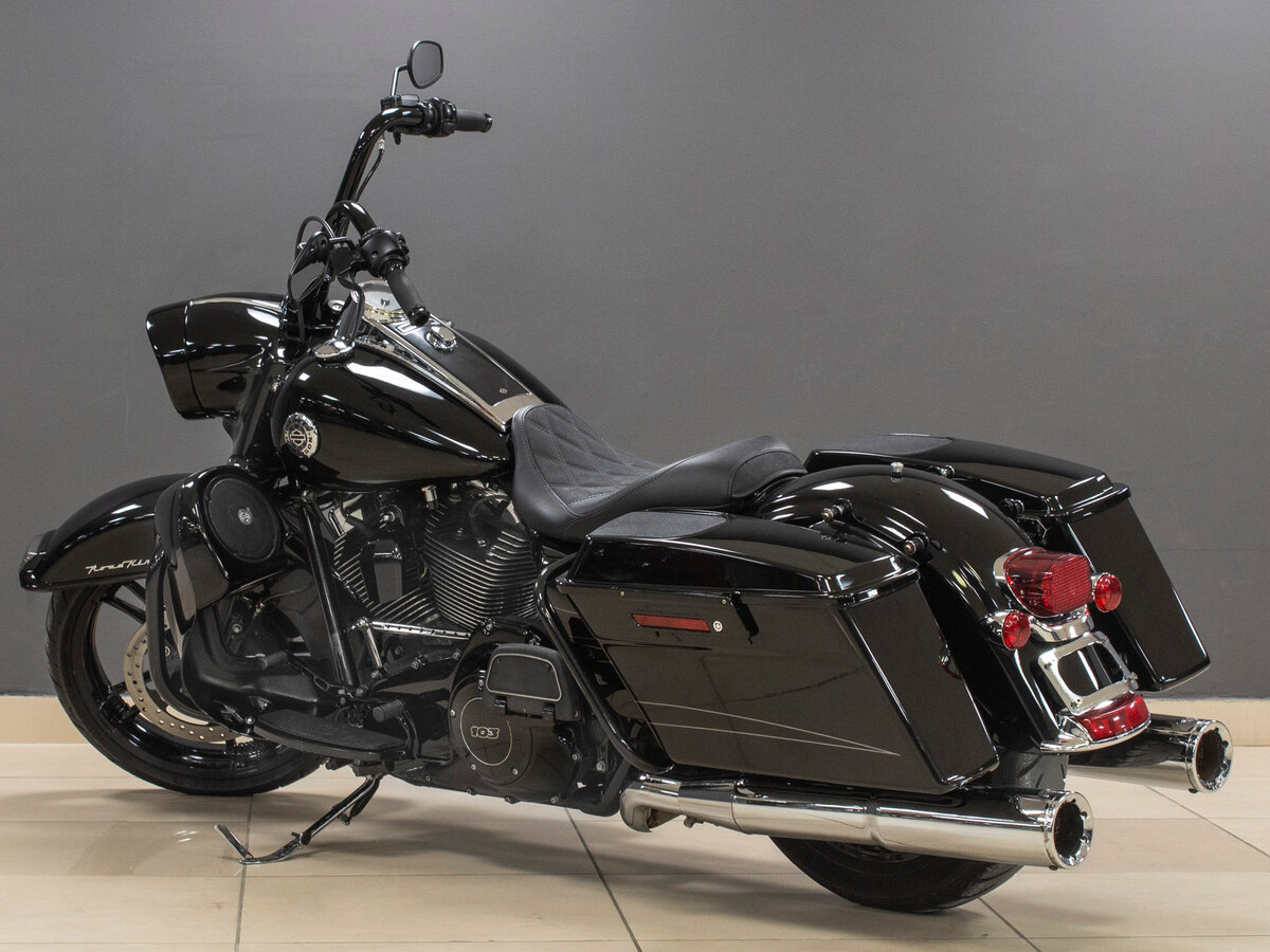 2011 Harley-Davidson Road King, чёрный, 1047239 рублей - вид 4