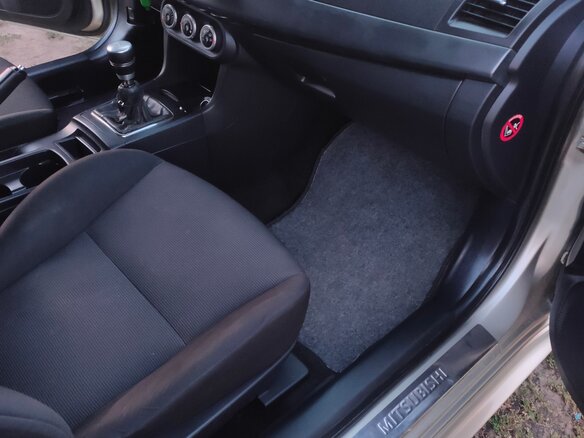 2008 Mitsubishi Lancer X, бежевый, 900000 рублей - вид 7