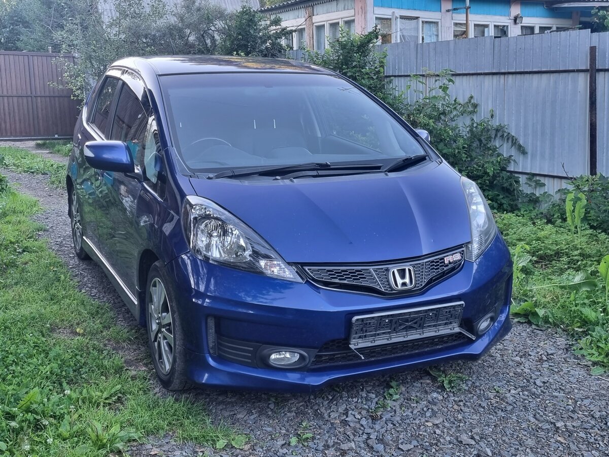 Купить б/у Honda Fit II 1.5 MT (120 л.с.) бензин механика в Иркутске ...