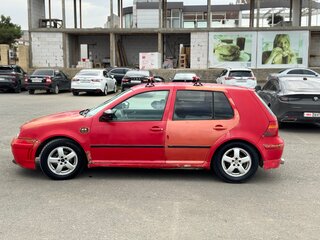1999 Volkswagen Golf IV, красный, 70000 рублей, вид 4