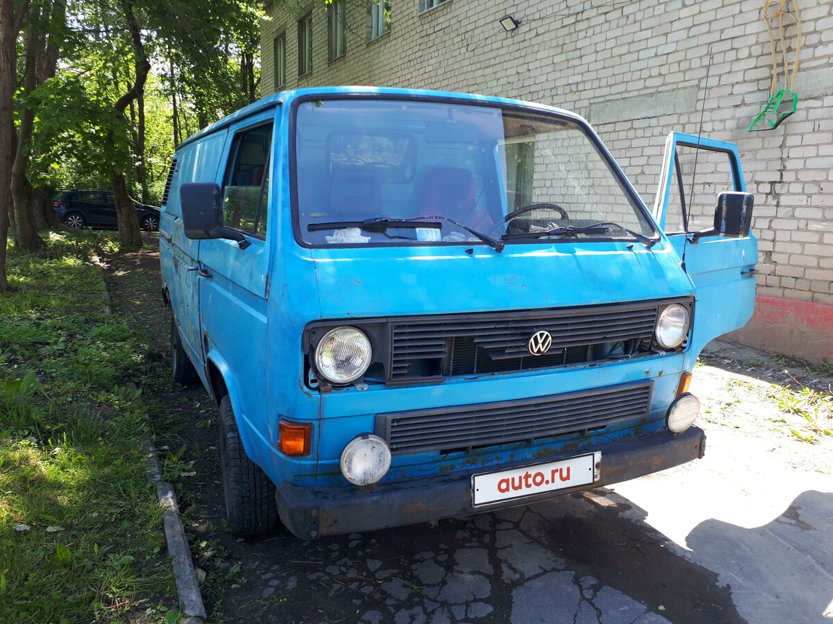 Фольксваген транспортер голубой