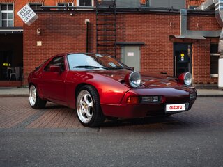 1988 Porsche 928, красный, 1800000 рублей, вид 1