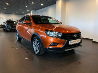 2018 Lada (ВАЗ) Vesta SW Cross I, оранжевый, 1090000 рублей, вид 1