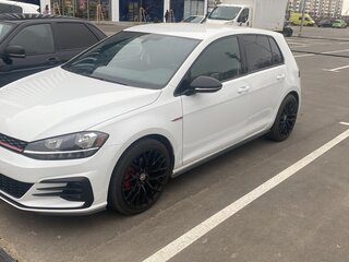 2019 Volkswagen Golf GTI VII Рестайлинг, белый, 2650000 рублей, вид 1