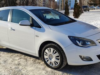 2011 Opel Astra J, белый, 529500 рублей, вид 1
