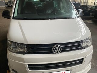 2013 Volkswagen Multivan T5 Рестайлинг, белый, 1805000 рублей, вид 1