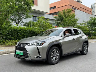 2023 Lexus UX 300e I, серебристый, 1950000 рублей, вид 1