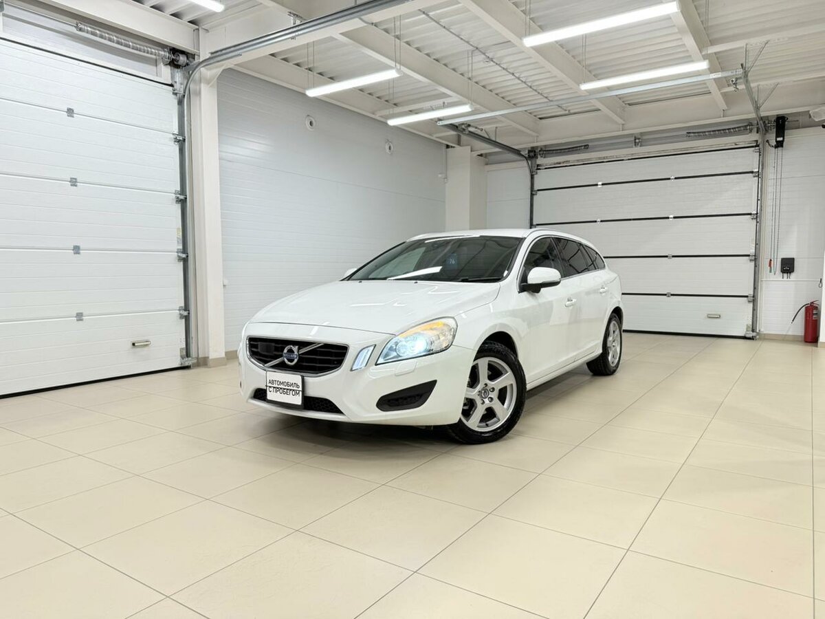 Volvo V60 I