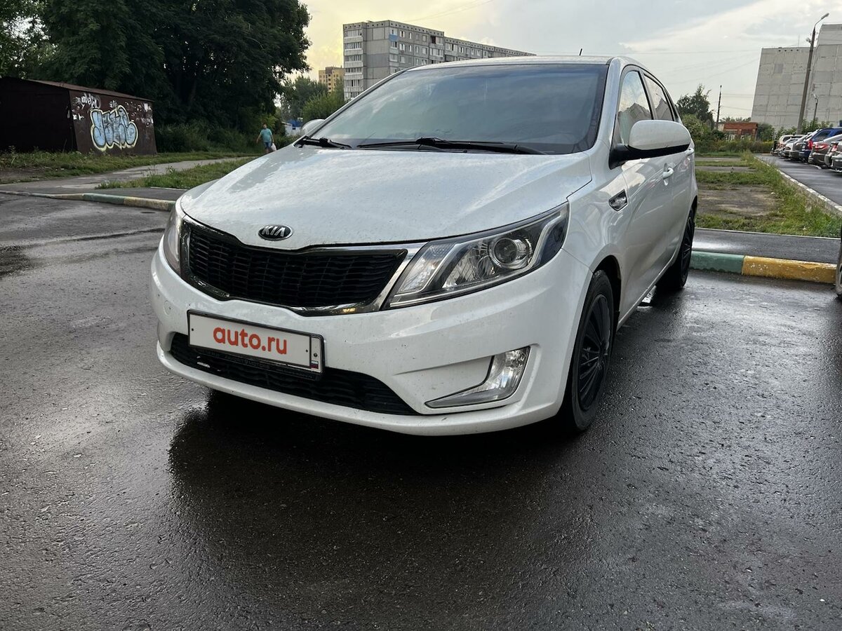 Купить б/у Kia Rio III 1.4 AT (107 л.с.) бензин автомат в Новомосковске ...