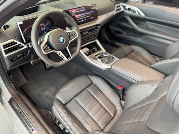 2025 BMW 4 серии 420i G22, G23, G26 Рестайлинг, серый, 10700000 рублей - вид 4