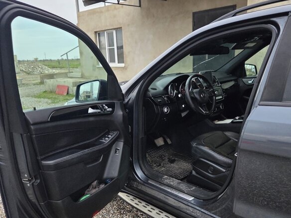 2016 Mercedes-Benz GLE 400 I (W166), серый, 4000000 рублей - вид 4