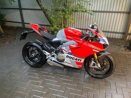 Мотоцикл Ducati Panigale V4 R 2019 обзор