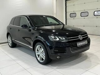2011 Volkswagen Touareg II, чёрный, 1789900 рублей, вид 1
