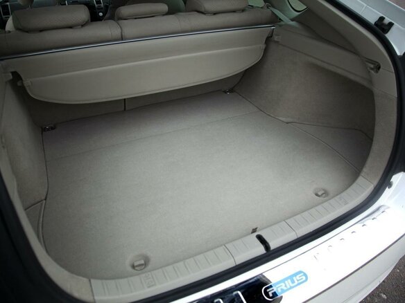 2009 Toyota Prius II Рестайлинг (XW20), белый, 1150000 рублей - вид 4