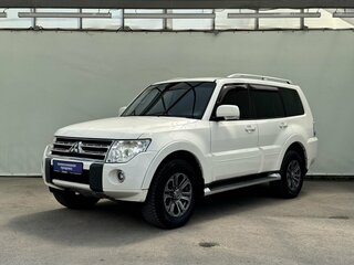 2011 Mitsubishi Pajero IV, белый, 1850000 рублей, вид 1