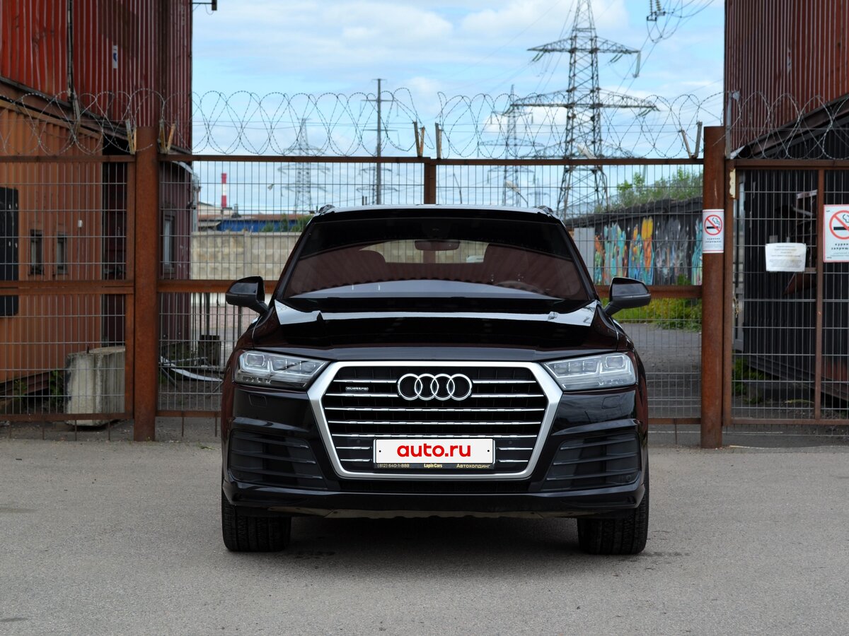 AUDI Q7 - фото 2