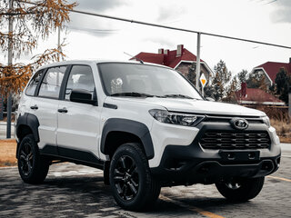2025 Lada (ВАЗ) Niva I Рестайлинг (Travel), белый, 1428000 рублей, вид 1