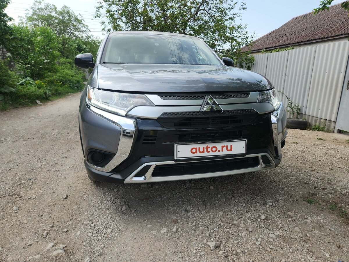 Купить б/у Mitsubishi Outlander III Рестайлинг 2 2.4 CVT (167 л.с.) 4WD ...