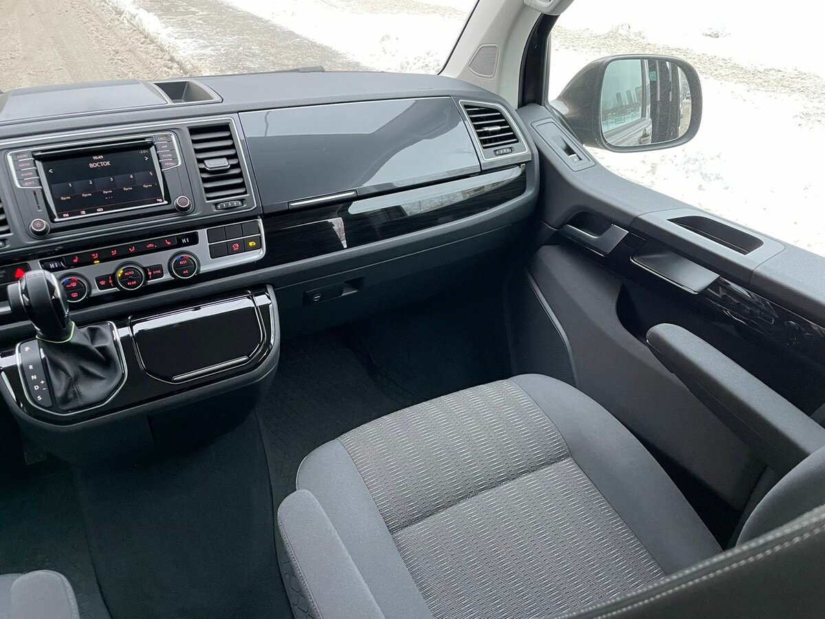 2018 Volkswagen Multivan T6, коричневый, 3895000 рублей - вид 14