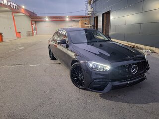 2018 Mercedes-Benz E-Класс 200 V (W213, S213, C238), чёрный, 2650000 рублей, вид 1
