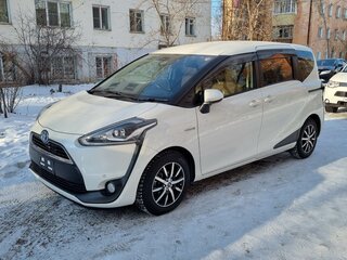 2017 Toyota Sienta II, белый, 1399000 рублей, вид 1