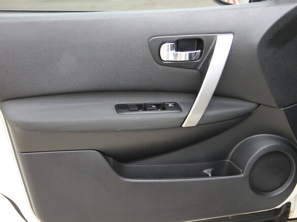 2011 Nissan Qashqai I Рестайлинг, белый - вид 22