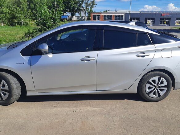 2016 Toyota Prius IV (XW50), серый, 1600000 рублей - вид 7