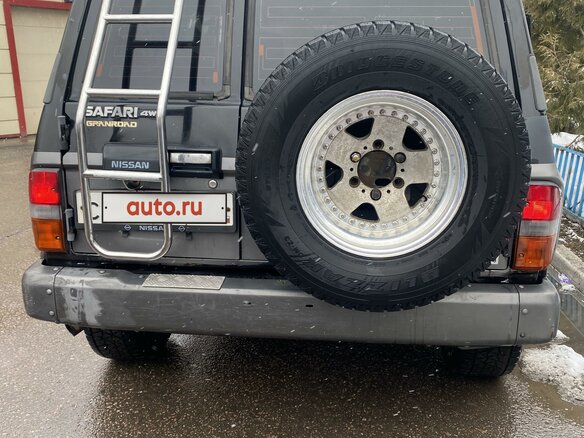 1992 Nissan Safari IV (Y60), чёрный - вид 1
