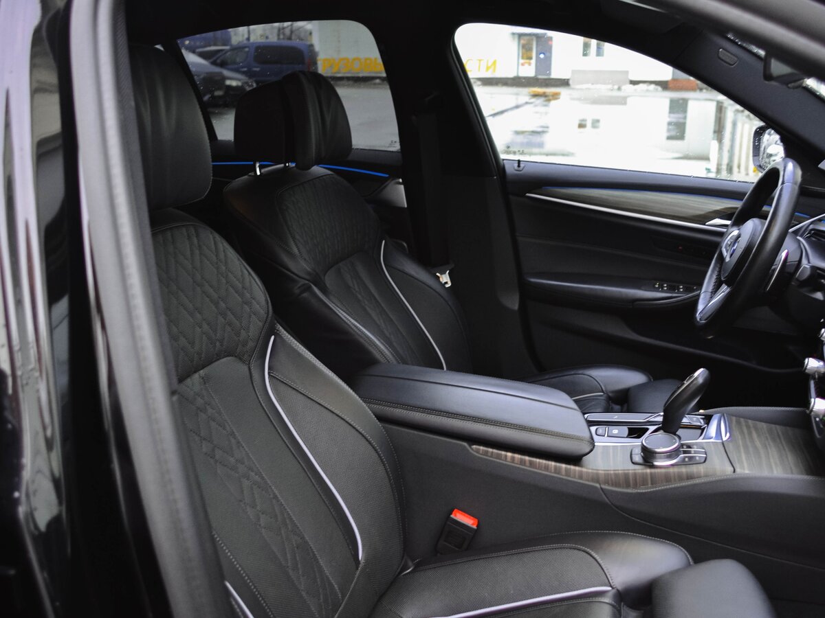 BMW 5ER - фото 16