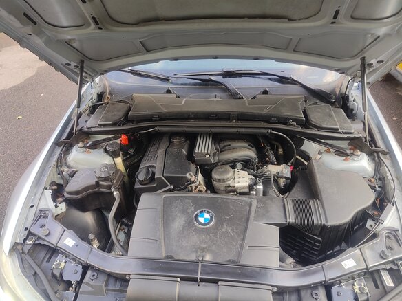 2011 BMW 3 серии 320i V (E90/E91/E92/E93) Рестайлинг, серый, 785000 рублей - вид 12