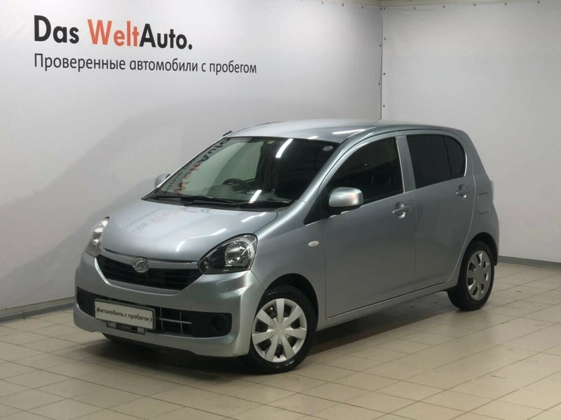 Daihatsu Mira 2015