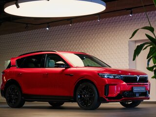 2025 Voyah Free I Рестайлинг, красный, 6000000 рублей, вид 1