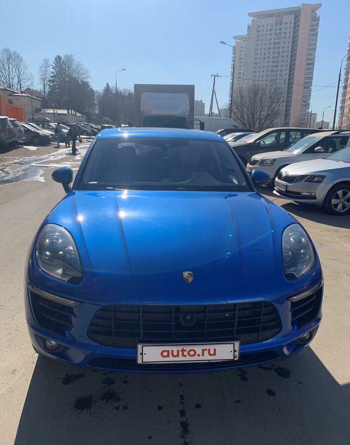Порше макан синий