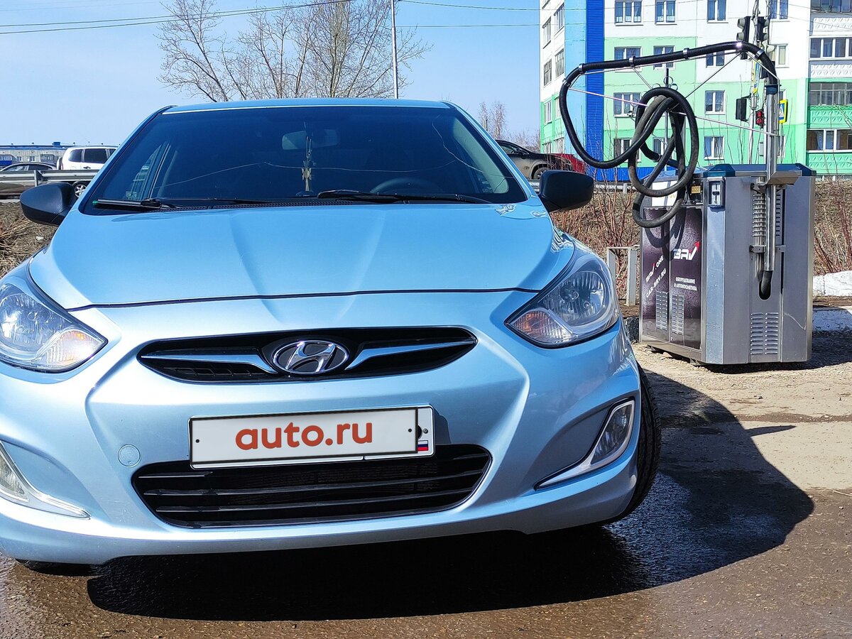 Купить б/у Hyundai Solaris I 1.4 MT (107 л.с.) бензин механика в ...