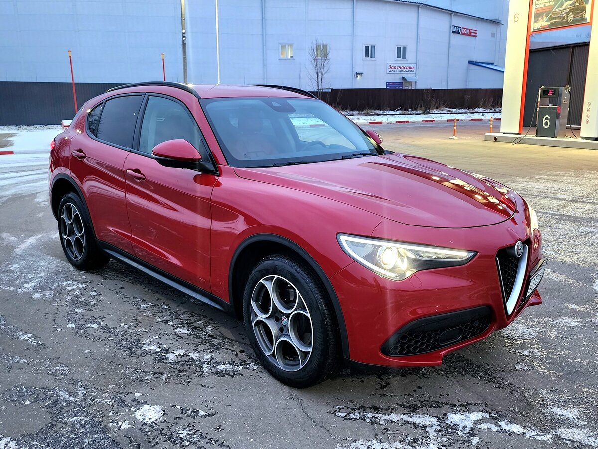 Купить б/у Alfa Romeo Stelvio I 2.0 AT (280 л.с.) 4WD бензин автомат в ...