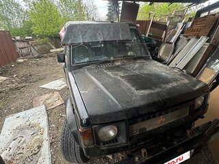 1988 Mitsubishi Pajero Canvas Top I, чёрный, 250000 рублей, вид 1