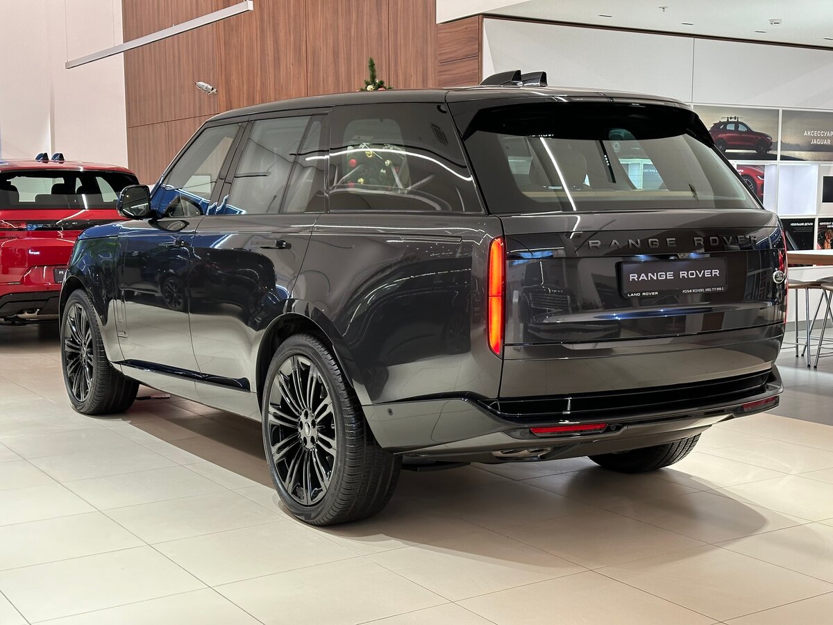 Range Rover пятого поколения: новая эра роскошного внедорожника