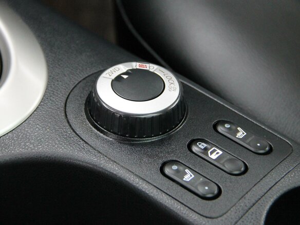 2011 Nissan Qashqai I Рестайлинг, белый - вид 6