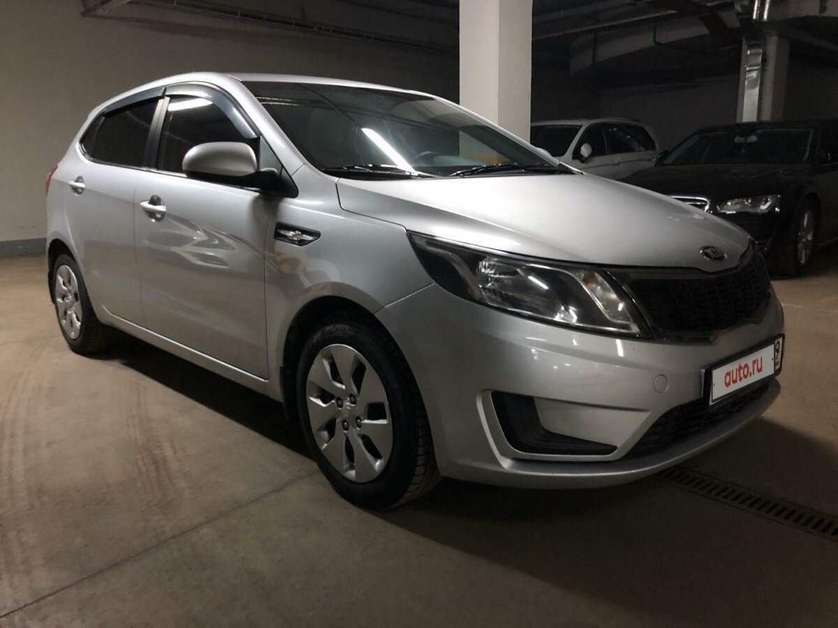 Kia Rio 3 серебристая