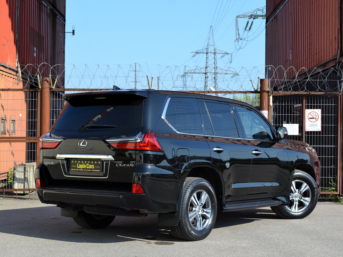 LEXUS LX - фото 3