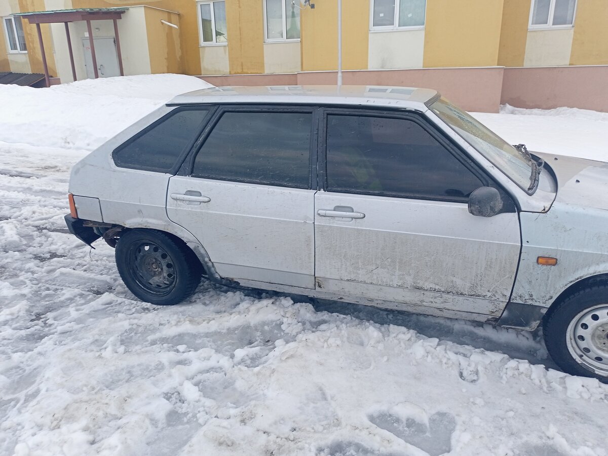 ВАЗ 2109 серебристый на КХ 140