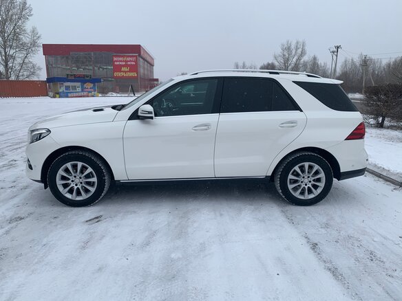 2015 Mercedes-Benz GLE 300 I (W166), белый, 3900000 рублей - вид 3