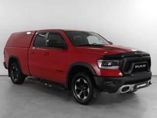 2018 Ram 1500 Quad Cab eTorque V, красный, 5800000 рублей, вид 1