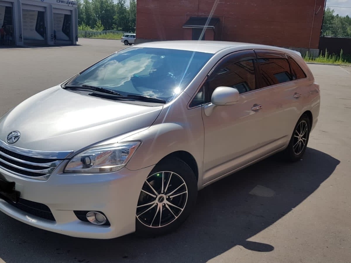 Toyota Mark x Zio 2009