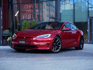 2021 Tesla Model S Plaid I Рестайлинг 2, красный, 8000000 рублей, вид 1