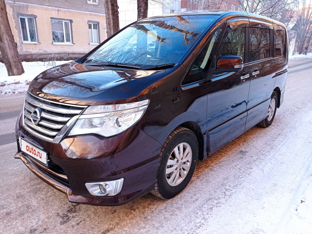 Купить б/у Nissan Serena IV (C26) 2.0 CVT (144 л.с.) 4WD бензин ...