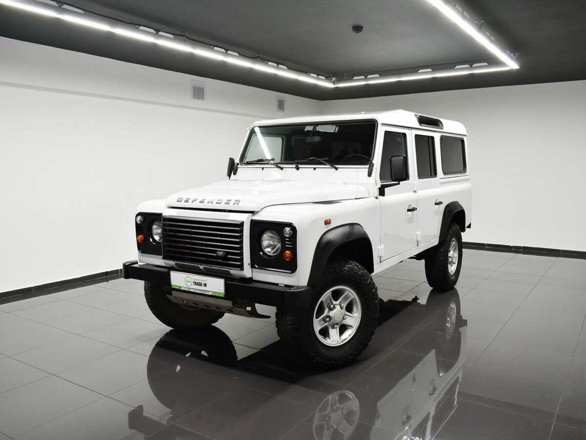 Купить б/у Land Rover Defender I Рестайлинг Base Utility 110 2.2d MT ...