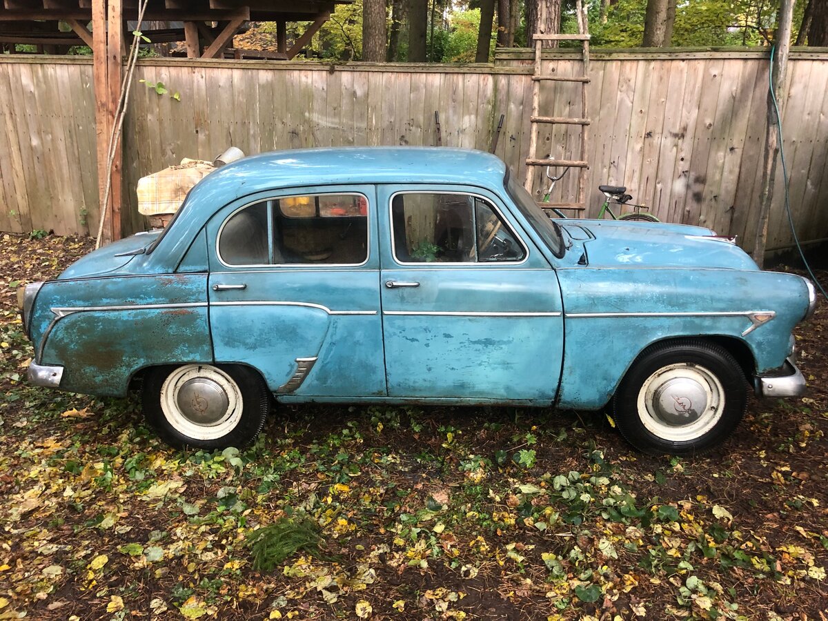 Москвич 407 голубой