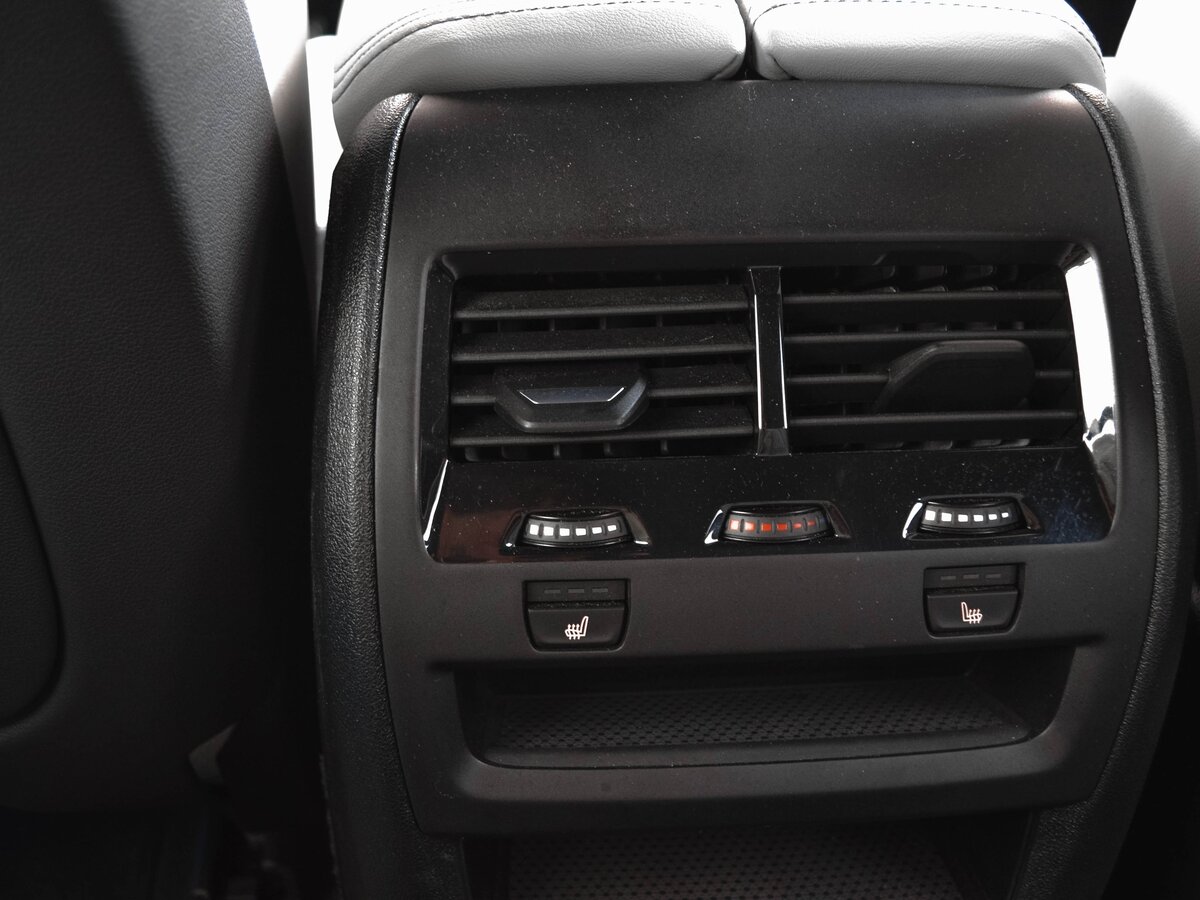 BMW X5 - фото 19